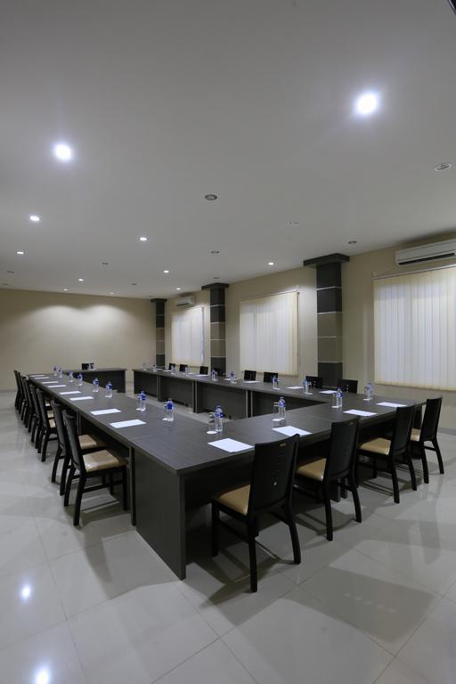 Grand Orion Hotel Tanjung Pandan Luaran gambar